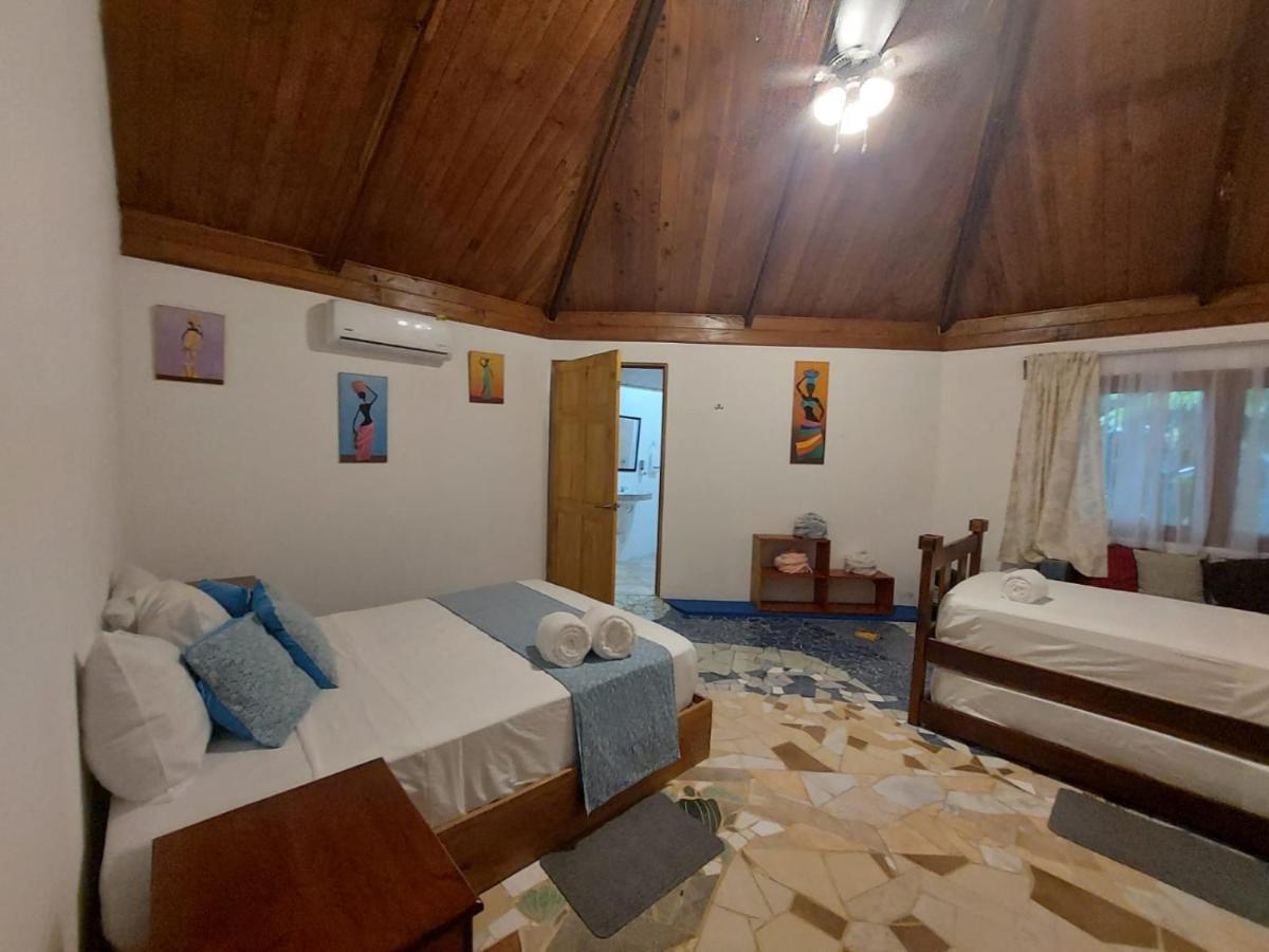 Hotel Casa Thirema Tortuguero Extérieur photo
