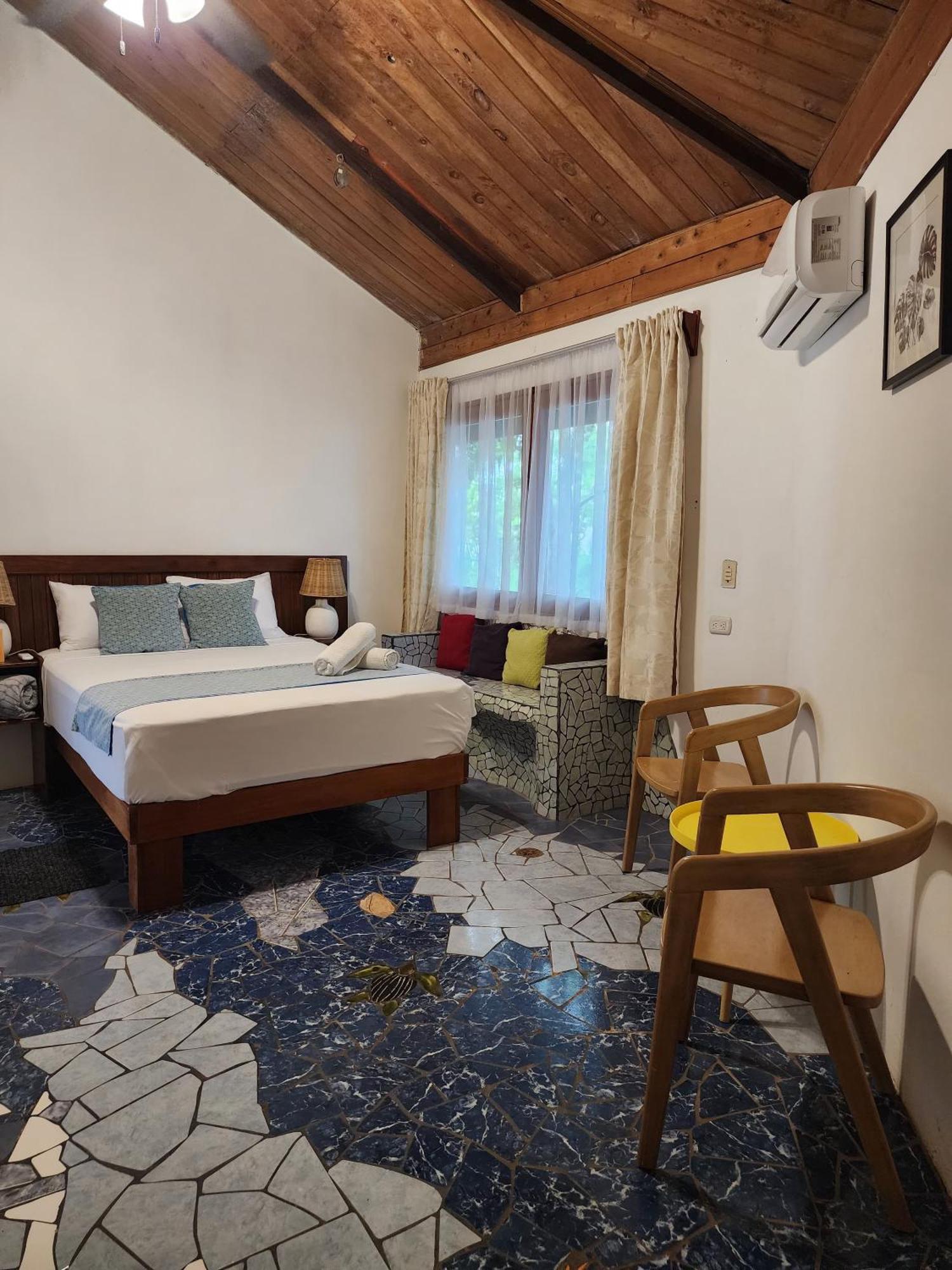 Hotel Casa Thirema Tortuguero Extérieur photo