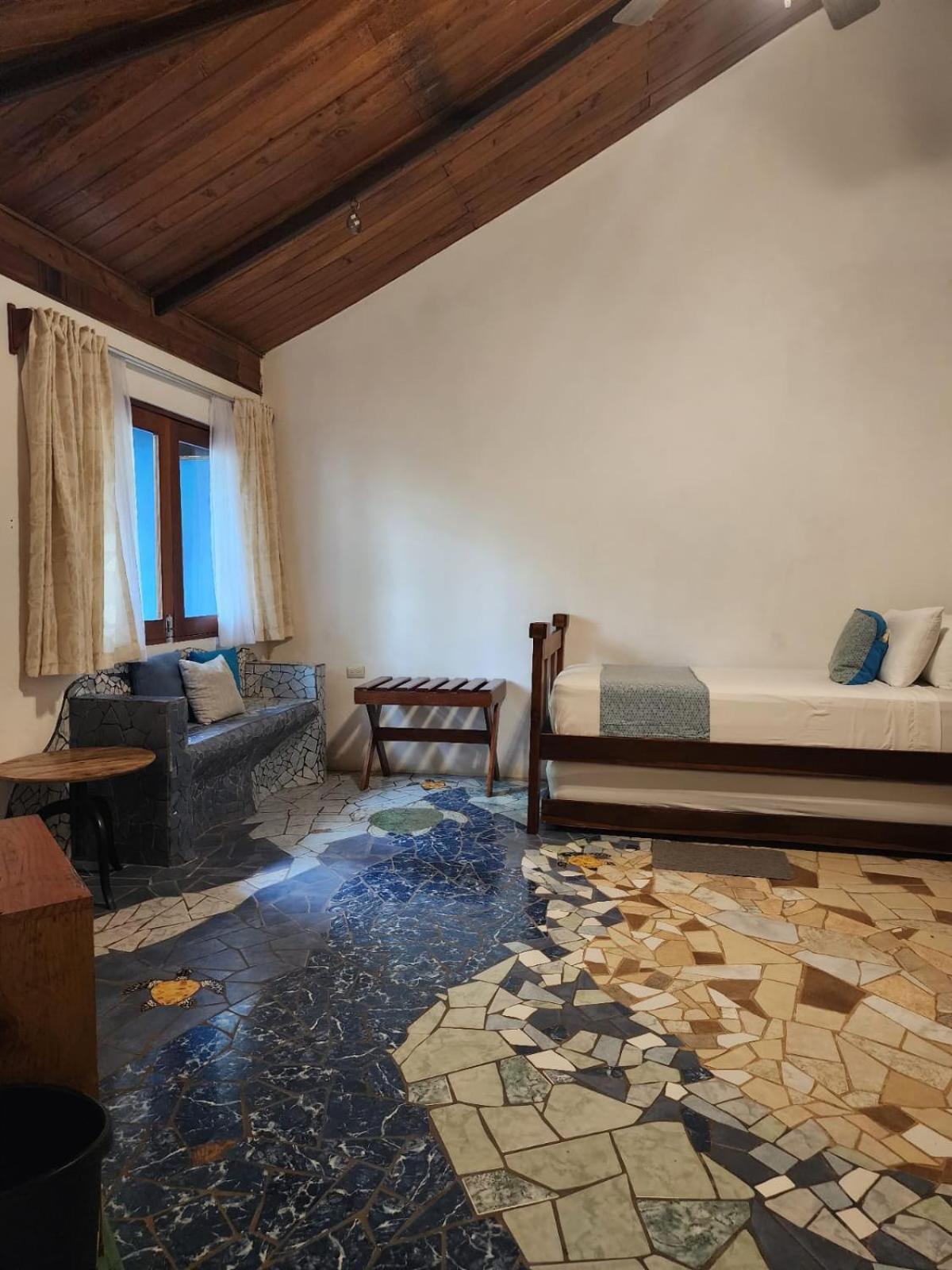 Hotel Casa Thirema Tortuguero Extérieur photo