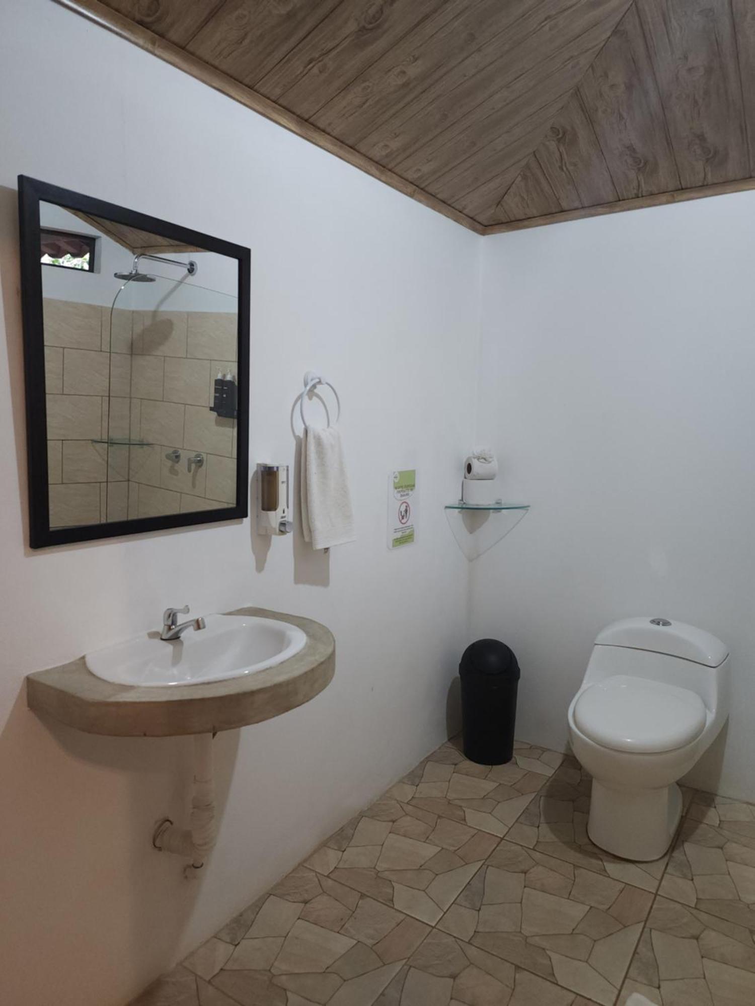 Hotel Casa Thirema Tortuguero Extérieur photo